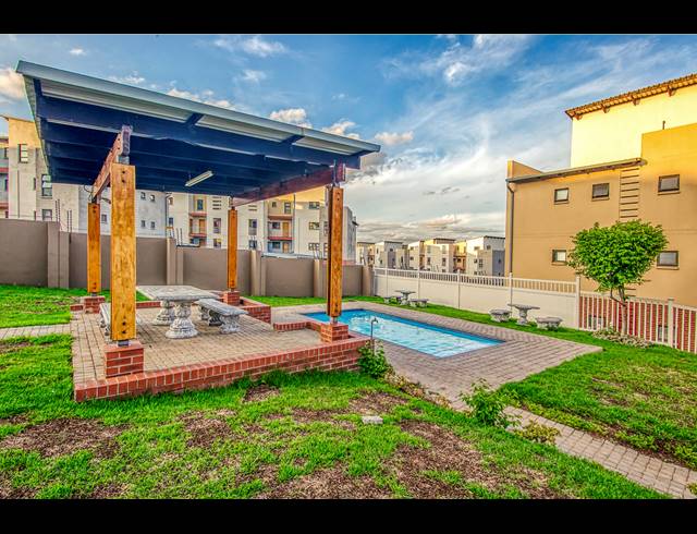 3 BEDROOM APARTMENT FOR SALE IN BARBEQUE DOWNS